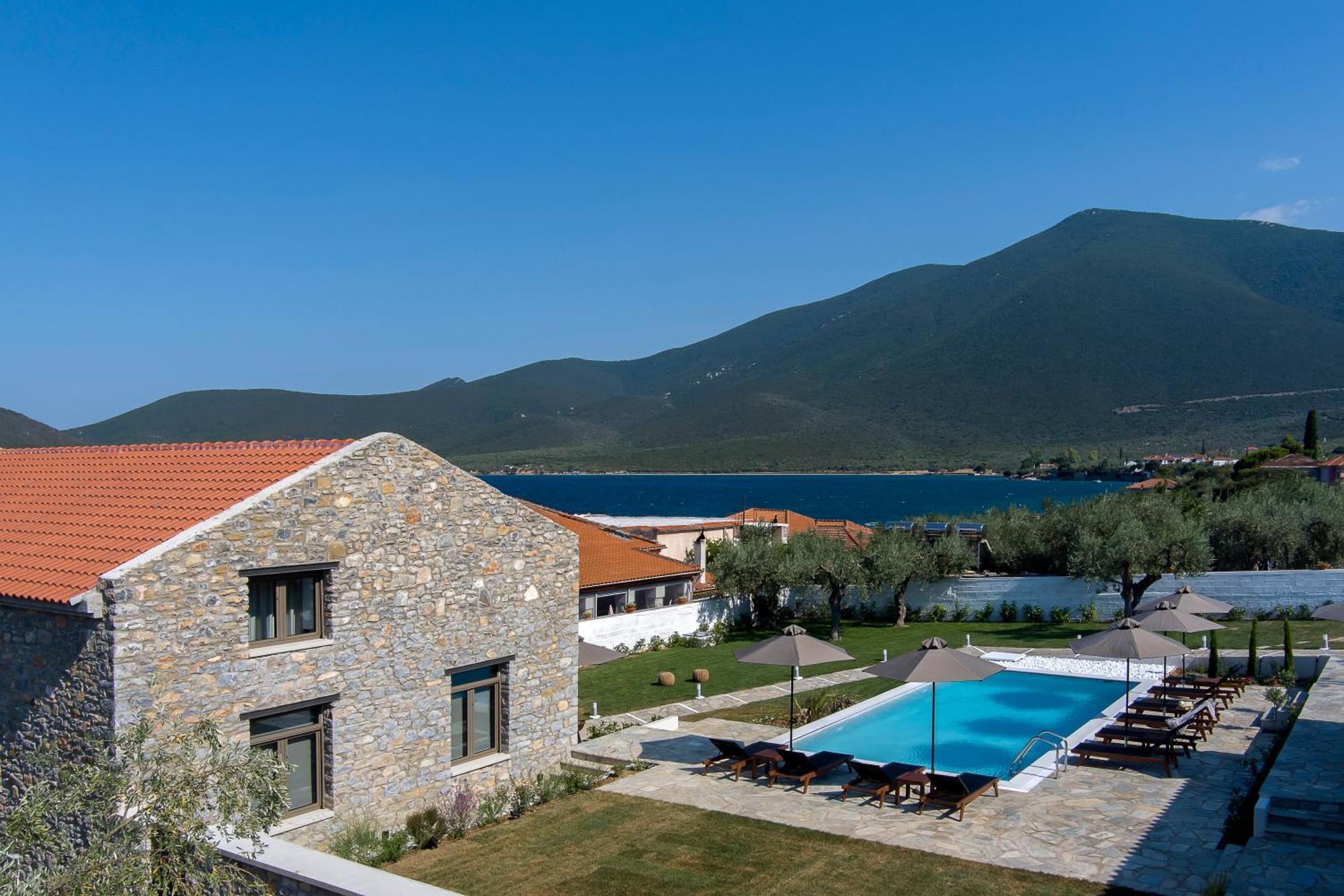 Lichnos Luxury Suites Sourpi Exterior foto